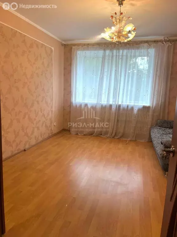 3-комнатная квартира: Брянск, Бежицкий район, Комсомольская улица, 18 ... - Фото 2