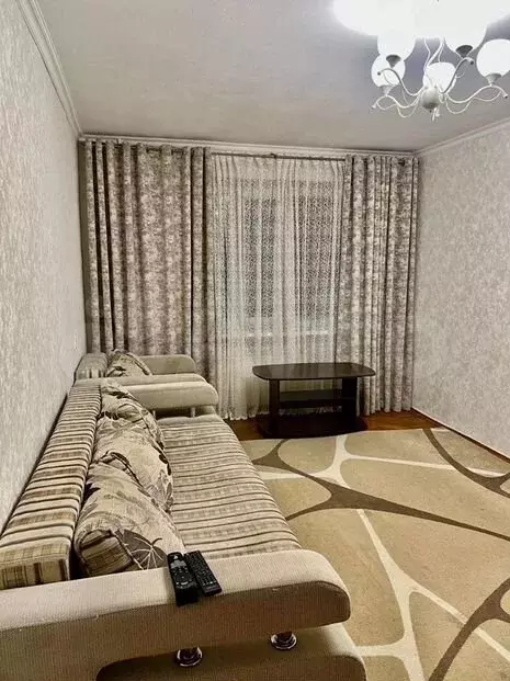 3-к. квартира, 60м, 1/5эт. - Фото 0