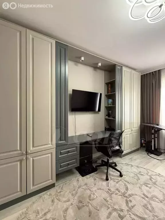 3-комнатная квартира: Махачкала, улица Даниялова, 101 (82 м) - Фото 1