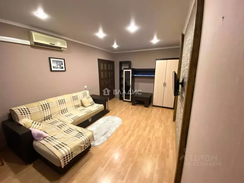 2-к кв. Белгородская область, Старый Оскол Парковый мкр, 23 (45.0 м) - Фото 1