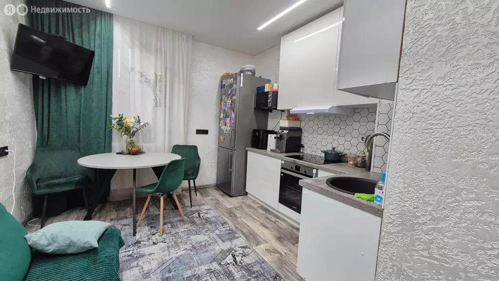 2-комнатная квартира: Волгоград, Рионская улица, 7Б (62 м) - Фото 1