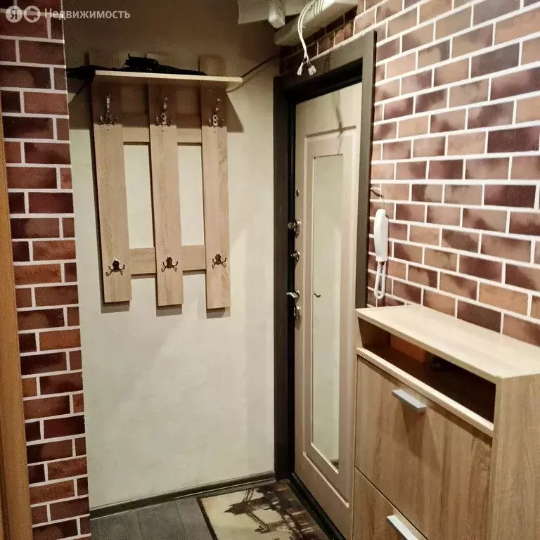 2-комнатная квартира: посёлок городского типа Правдинский, улица ... - Фото 2