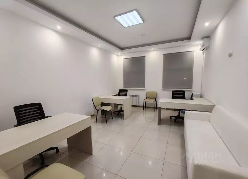 Офис в Свердловская область, Нижний Тагил просп. Мира, 56А (30 м) - Фото 1