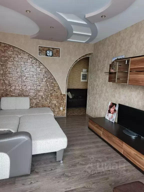 1-к кв. Московская область, Серпухов Подольская ул., 100 (40.0 м) - Фото 1