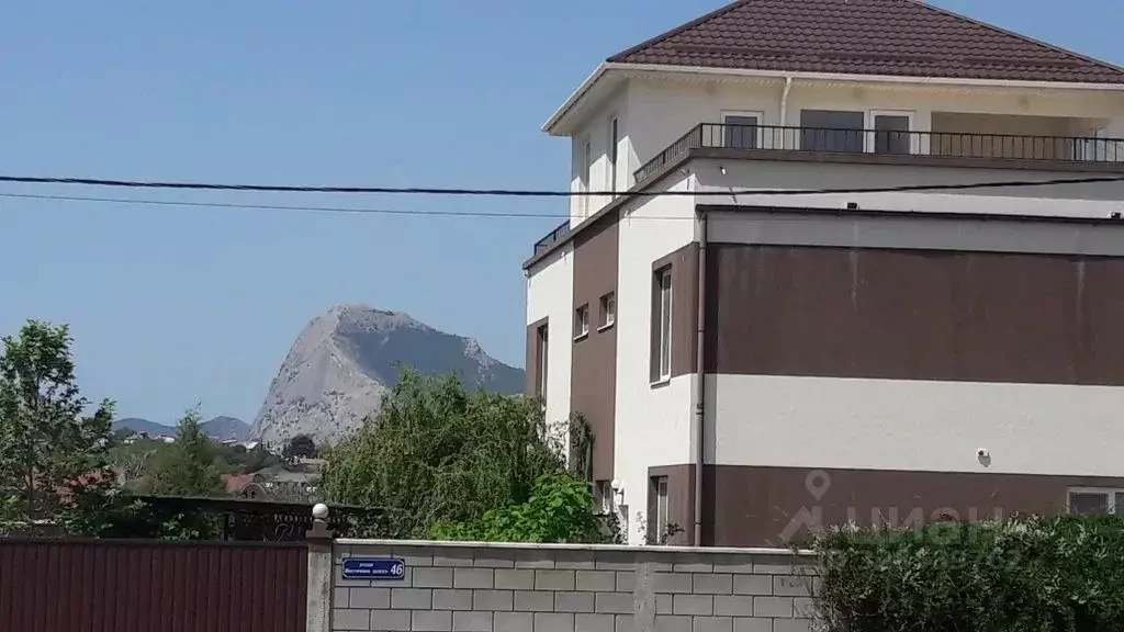 Дом в Крым, Судак ш. Восточное, 46 (150 м) - Фото 1