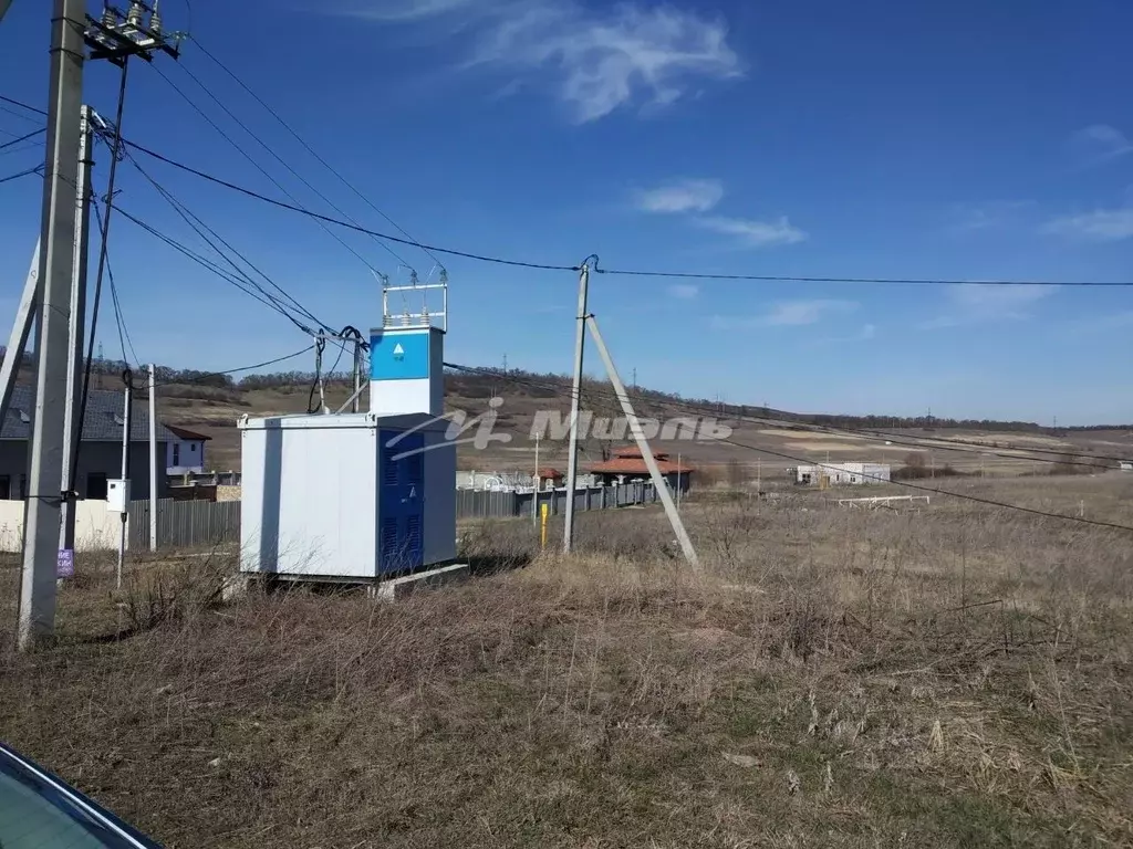 Участок в Крым, Симферопольский район, Перовское с/пос, с. ... - Фото 2