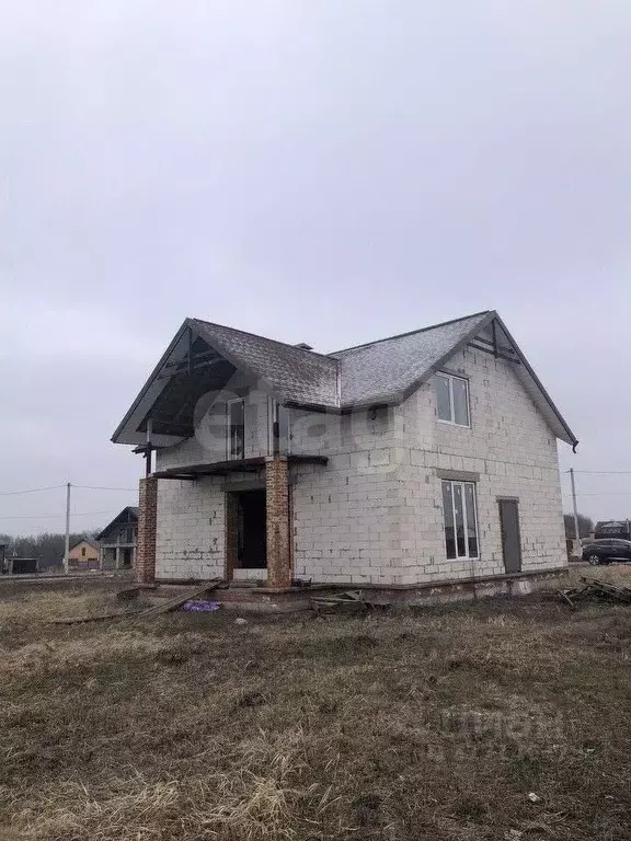 Дом в Белгородская область, Белгородский район, с. Стрелецкое ул. ... - Фото 1
