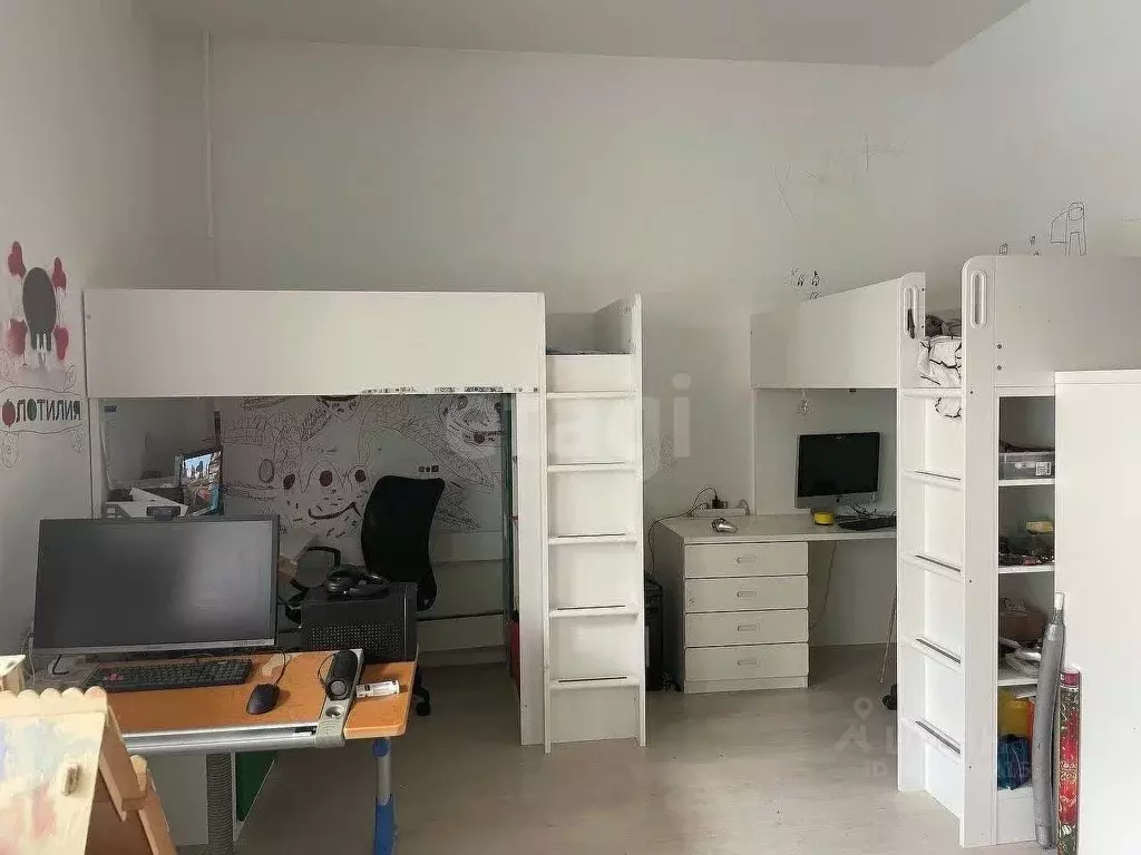 3-к кв. Тюменская область, Тюмень ул. Василия Гольцова, 10 (75.2 м) - Фото 1