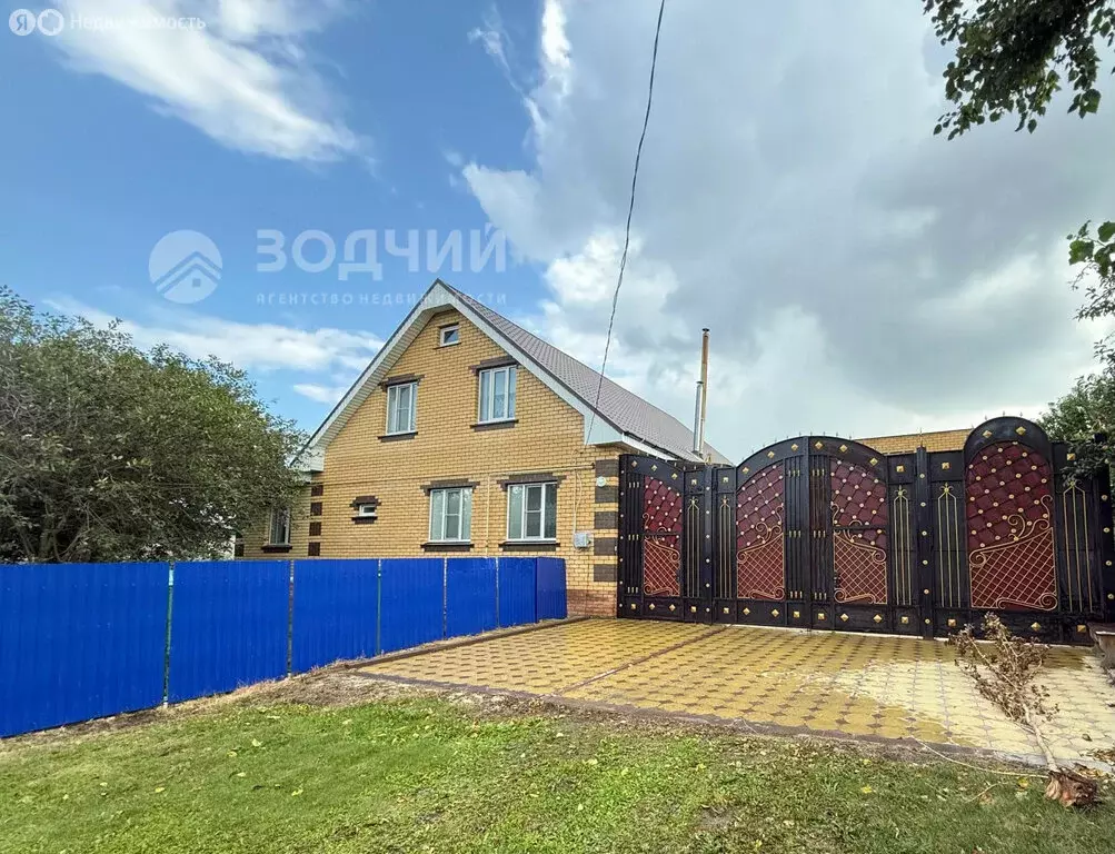 Дом в Полевые Бикшики, улица Братьев Хамдеевых, 48 (200 м) - Фото 0