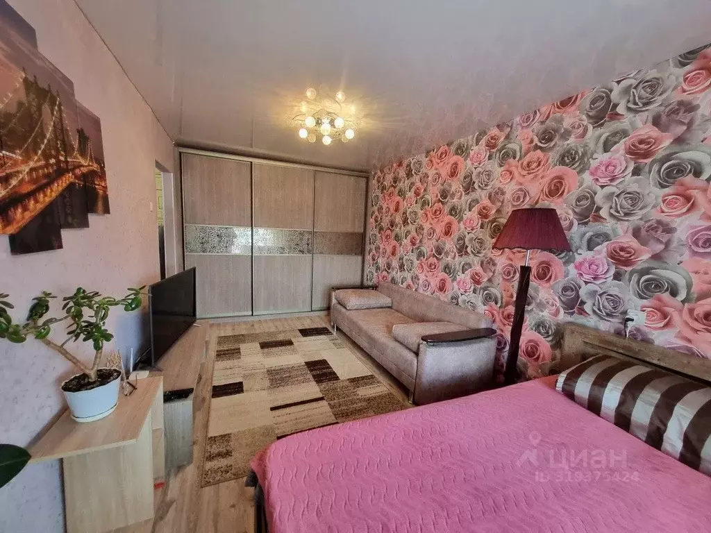 1-к кв. Свердловская область, Кировград ул. Декабристов, 6А (29.6 м) - Фото 0