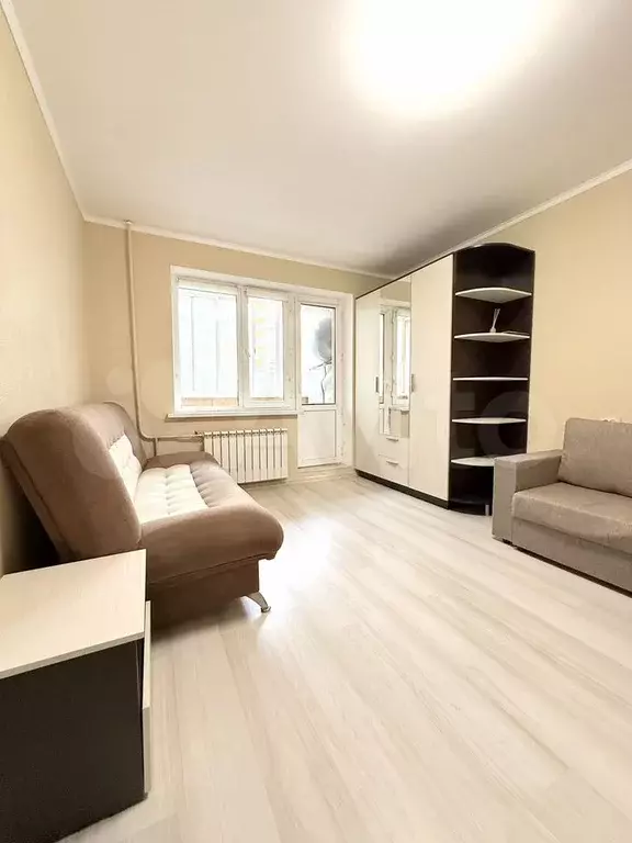 1-к. квартира, 36 м, 4/17 эт. - Фото 1