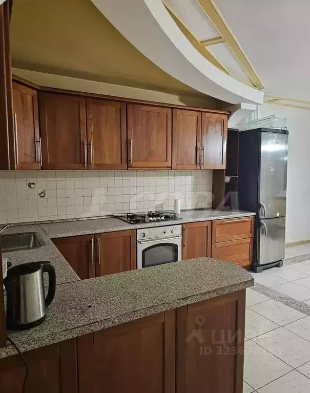 Дом в Тюменская область, Тюмень Матмасы мкр, ул. Нефтяников, 14 (270 ... - Фото 1