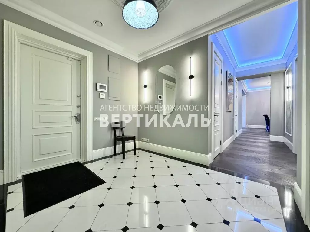 3-к кв. Москва ул. Пудовкина, 7В (105.0 м) - Фото 1