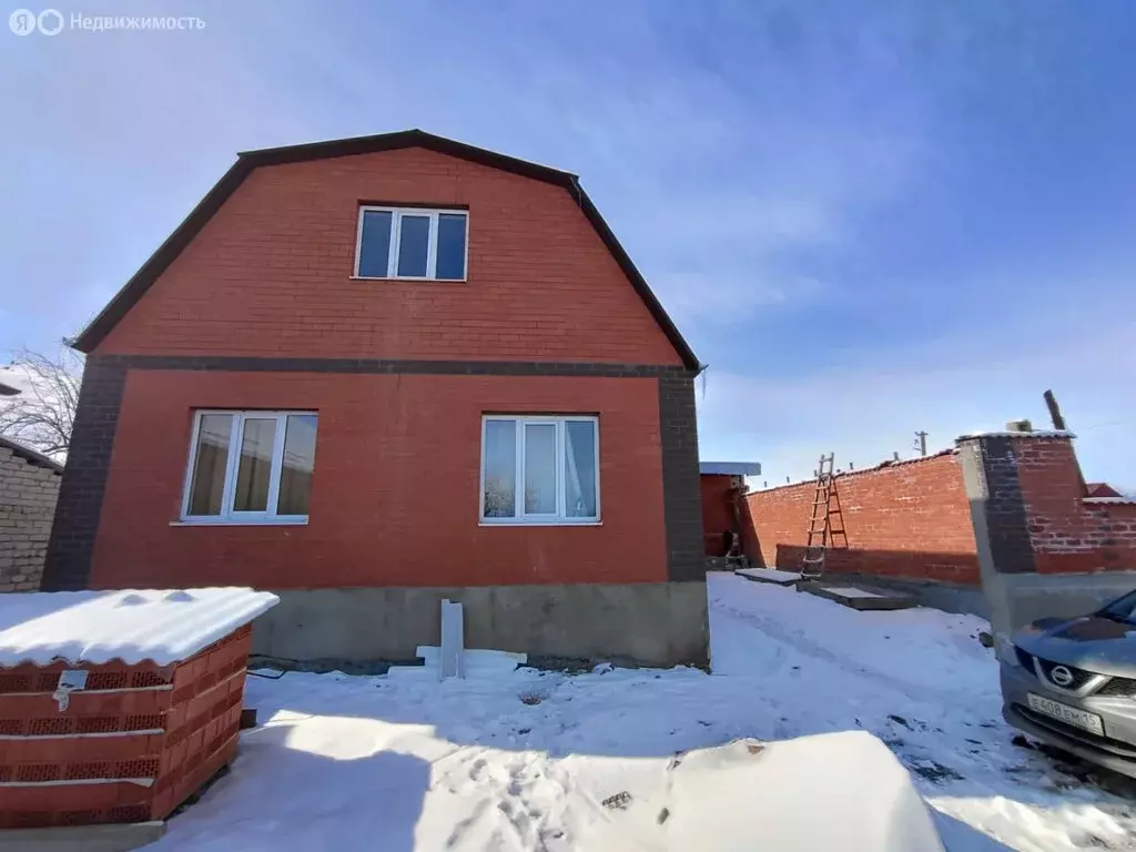 Дом в село Октябрьское, улица Победы, 50 (135 м) - Фото 1