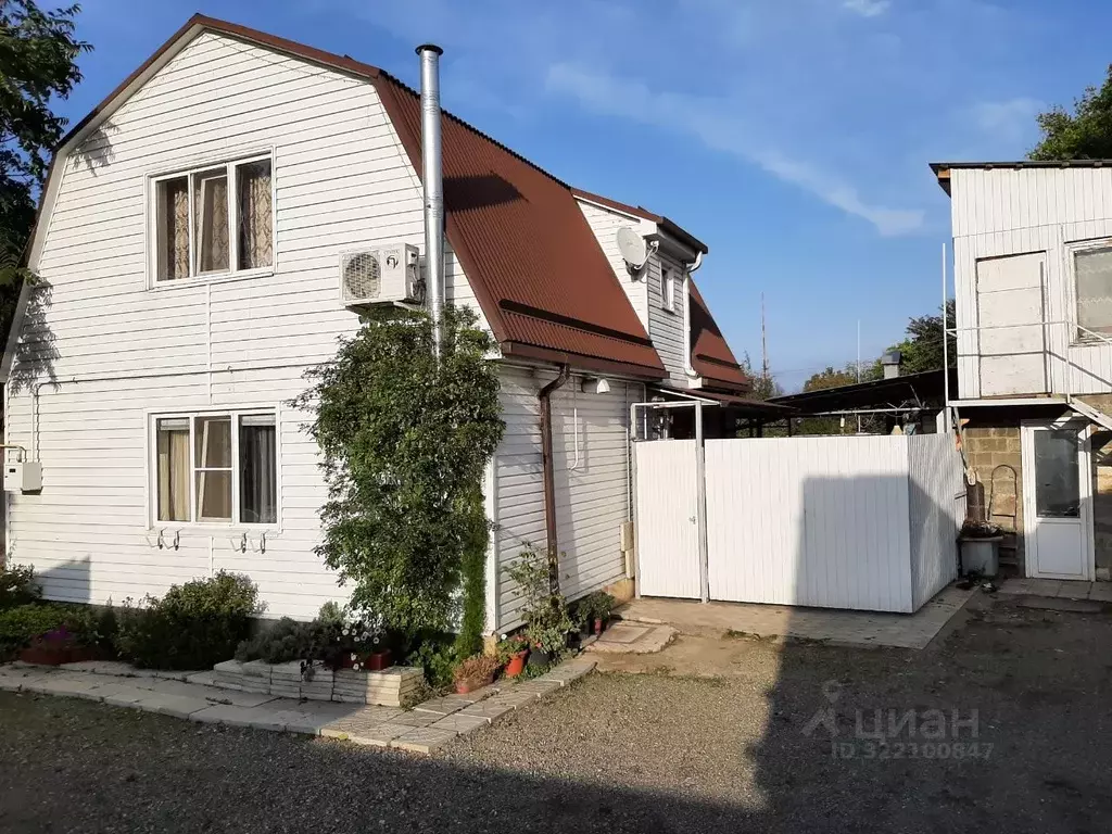 Дом в Краснодарский край, Лабинск ул. Победы, 165 (125 м) - Фото 2