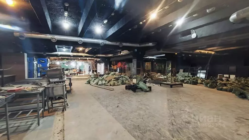 Помещение свободного назначения в Новгородская область, Великий ... - Фото 1