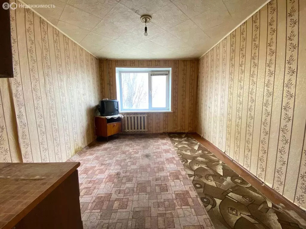 1к в 4-комнатной квартире (14 м) - Фото 1