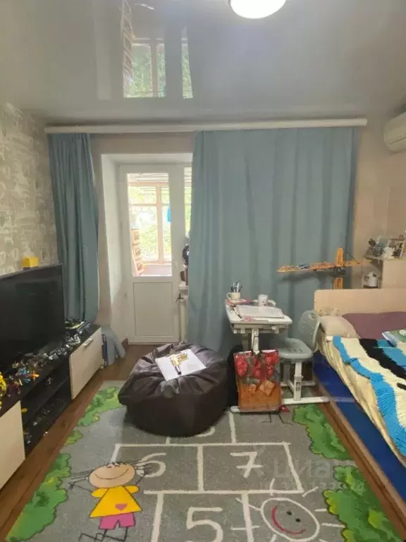 Квартира, 3 комнаты, 50 м - Фото 0