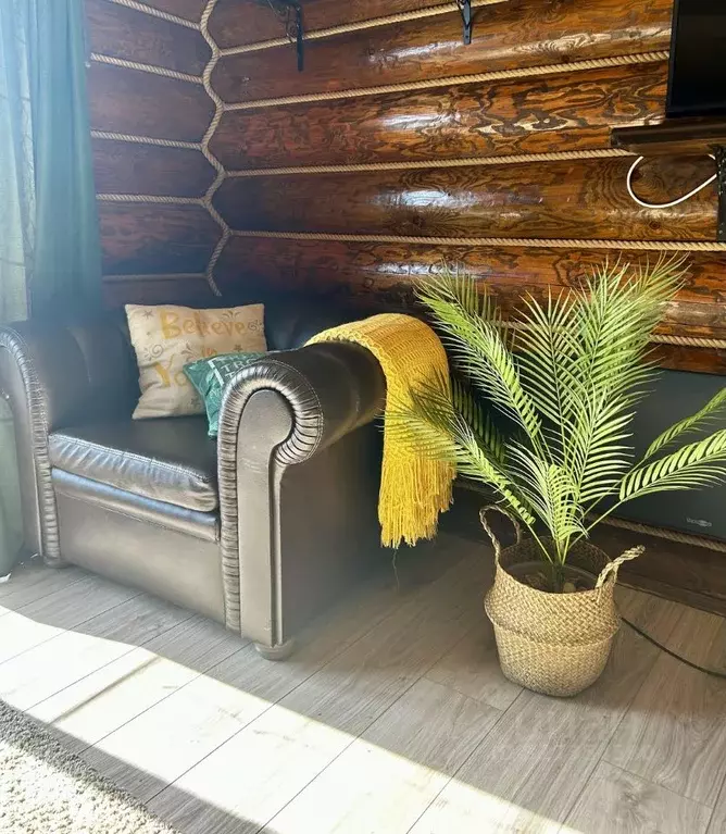 Дом в Новгородская область, Новгородский район, Савинское с/пос, д. ... - Фото 1