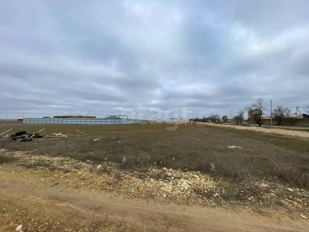 Участок в Крым, Сакский район, с. Уютное, Лазурный кп ул. Ягодная (6.0 ... - Фото 0