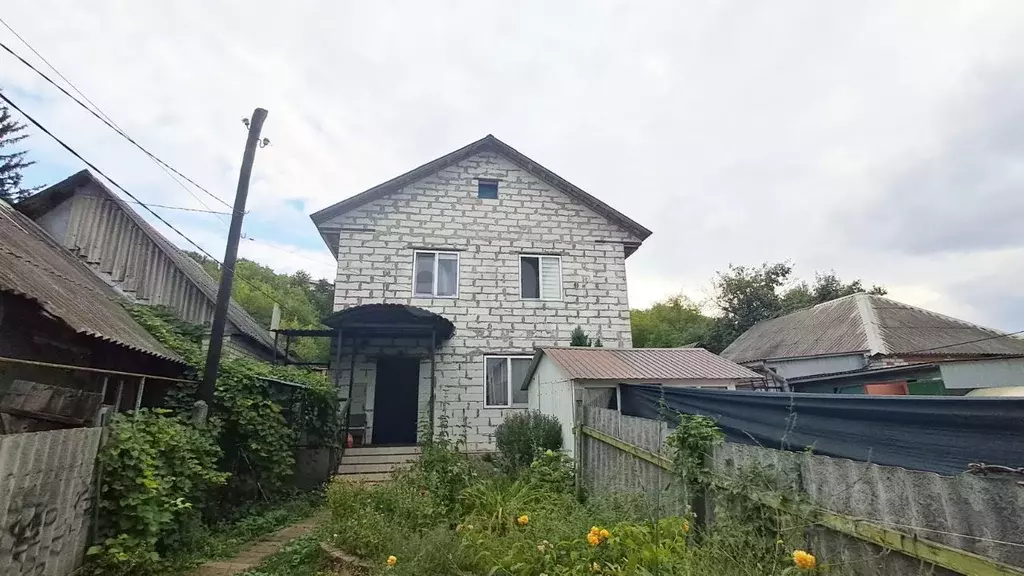 Дом в Белгородская область, Белгород Железнодорожная ул., 13 (184 м) - Фото 1