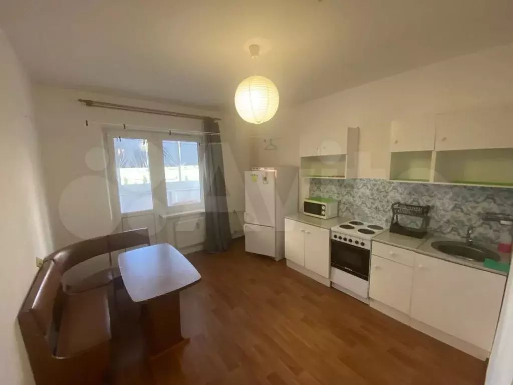 1-к. квартира, 38 м, 3/17 эт. - Фото 0