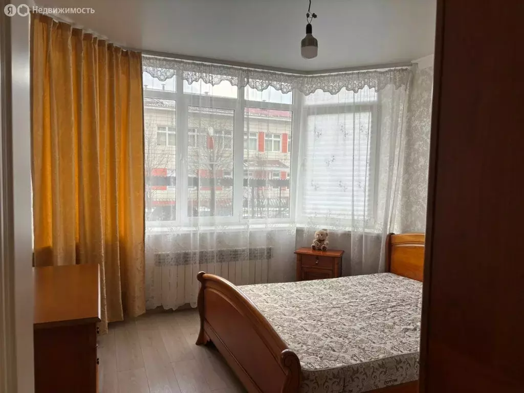 3-комнатная квартира: Владикавказ, Кырджалийская улица, 10 (100 м) - Фото 2