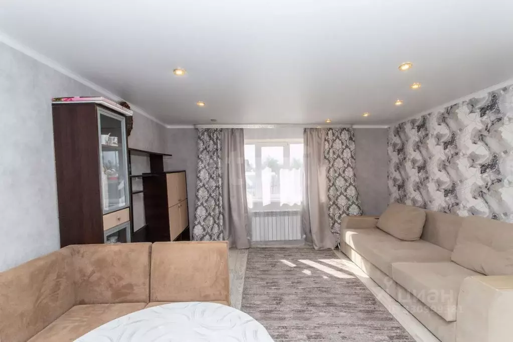 Дом в Тюменская область, Тобольск ул. Володарского, 99А (110 м) - Фото 1