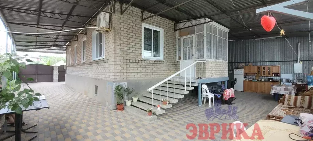 Дом в Краснодарский край, Крымск Коммунальная ул., 1 (110 м) - Фото 1