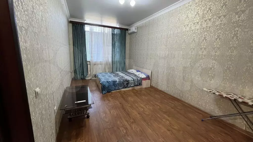 1-к. квартира, 45 м, 1/6 эт. - Фото 1