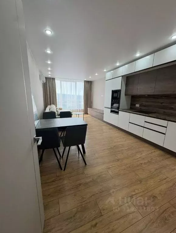 2-к кв. Краснодарский край, Геленджик ул. Мира, 40 (82.0 м) - Фото 0