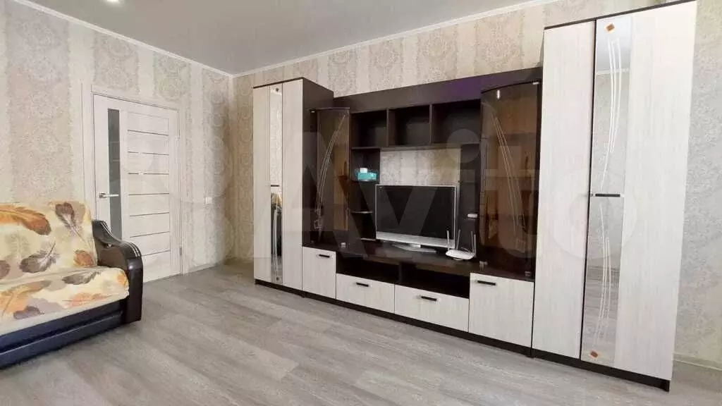 1-к. квартира, 45 м, 14/15 эт. - Фото 0