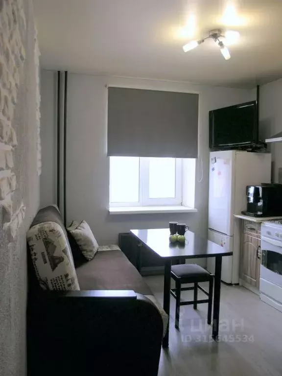 1-к кв. Волгоградская область, Волгоград ул. Никитина, 127А (34.4 м) - Фото 0