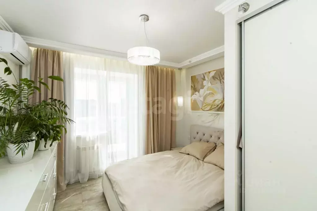 2-к кв. Тюменская область, Тюмень Харьковская ул., 48А (70.1 м) - Фото 1