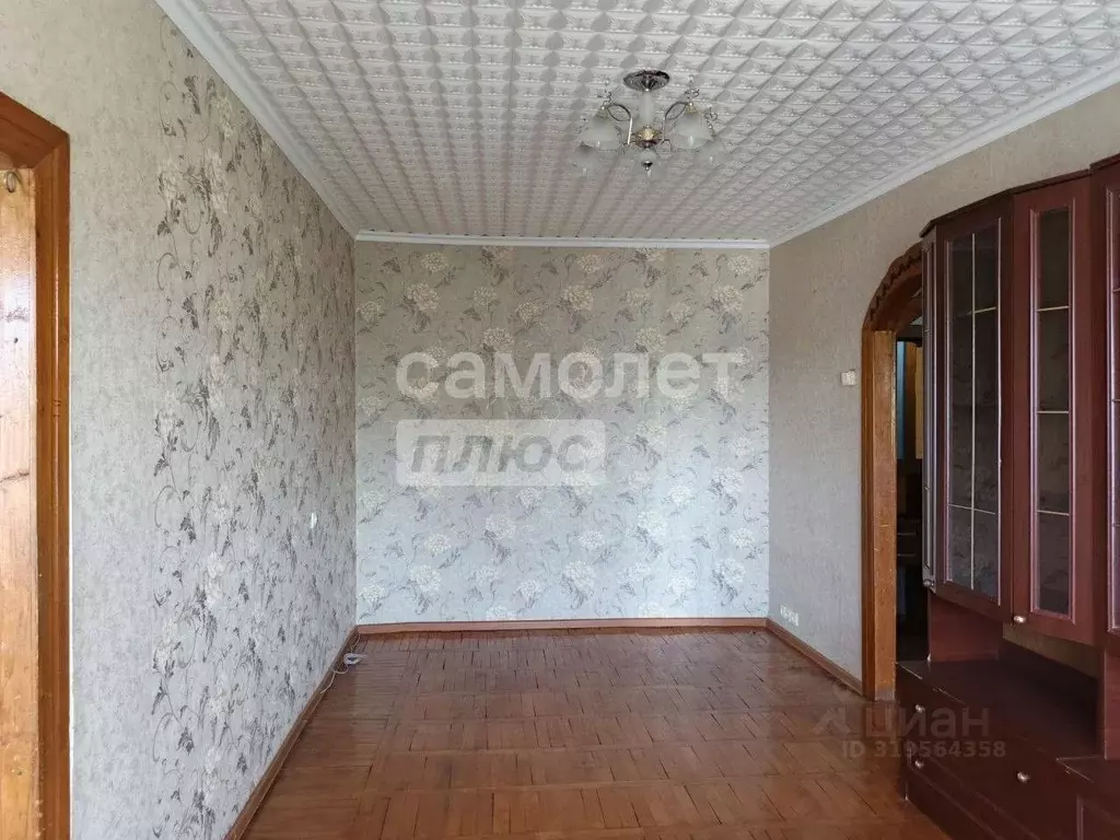 2-к кв. Курская область, Курск Школьная ул., 5к7 (42.6 м) - Фото 1