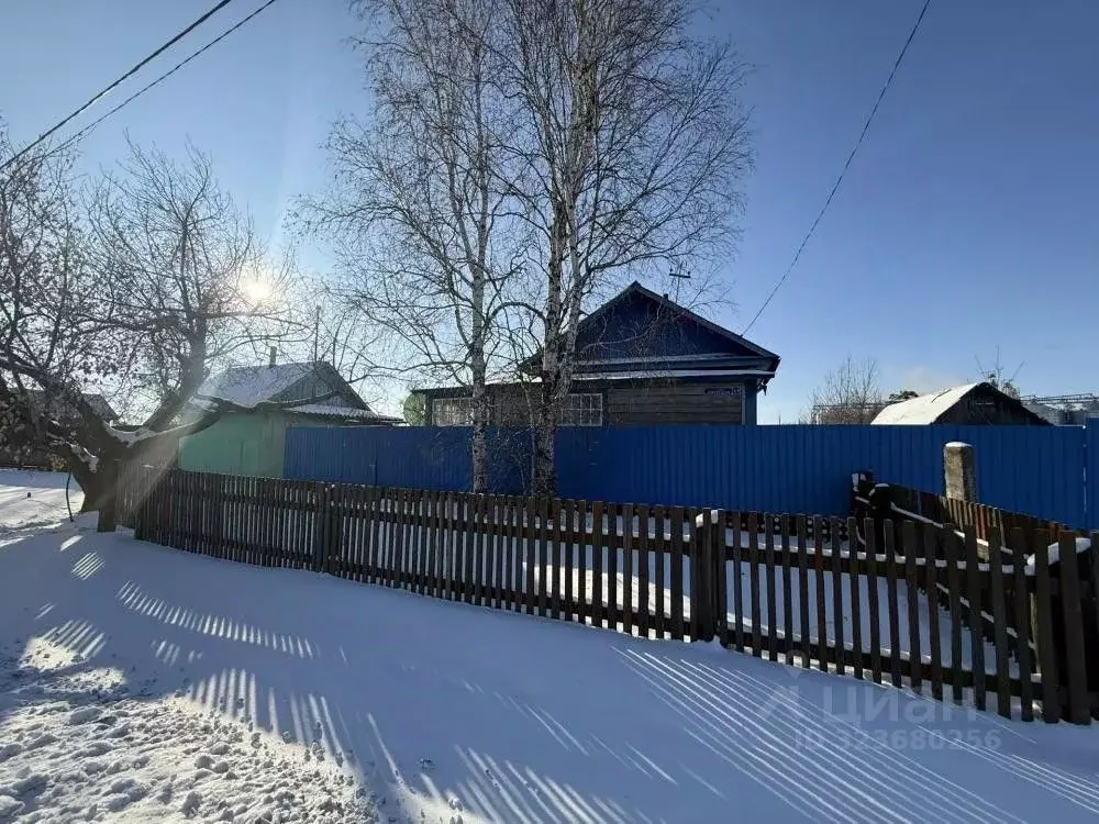 Дом в Амурская область, Белогорский муниципальный округ, с. Возжаевка ... - Фото 1