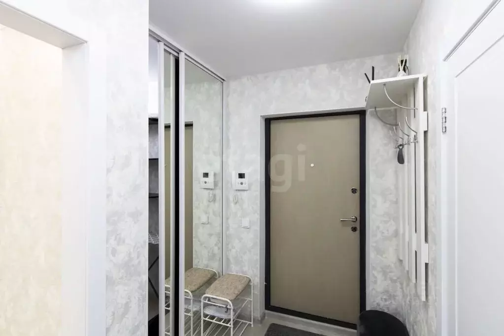 1-к кв. Тюменская область, Тюмень ул. 50 лет Октября, 57А (37.0 м) - Фото 1