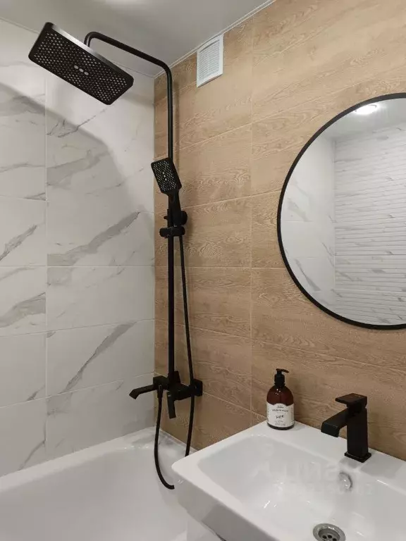 2-к кв. Чувашия, Чебоксары ул. Эльгера, 9 (56.0 м) - Фото 0