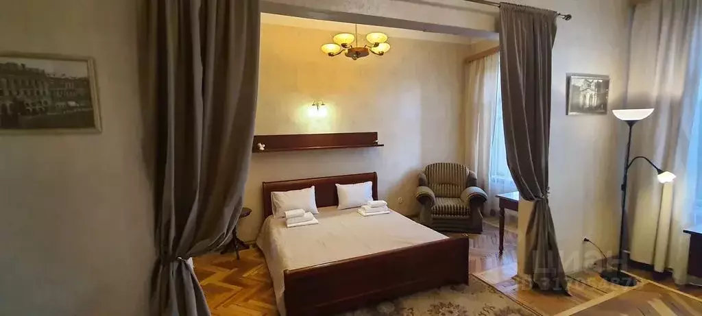 1-к кв. Санкт-Петербург наб. Лейтенанта Шмидта, 23 (52.0 м) - Фото 0