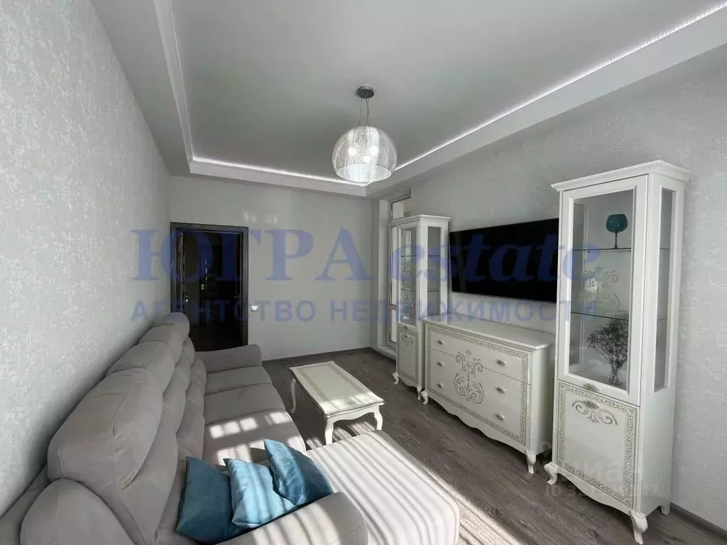 2-к кв. Ханты-Мансийский АО, Нижневартовск Омская ул., 26 (70.0 м) - Фото 1