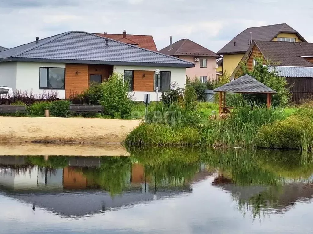 Дом в Свердловская область, Белоярский муниципальный округ, Дачный ... - Фото 1