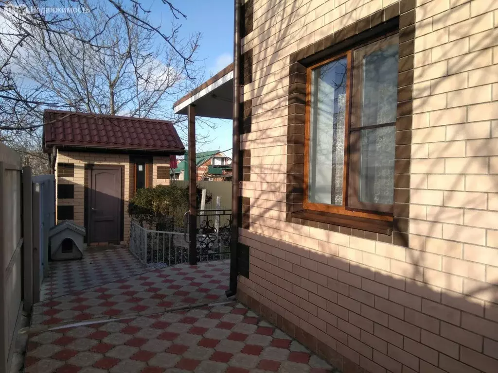 Дом в Ейск, улица Короленко (142 м) - Фото 1