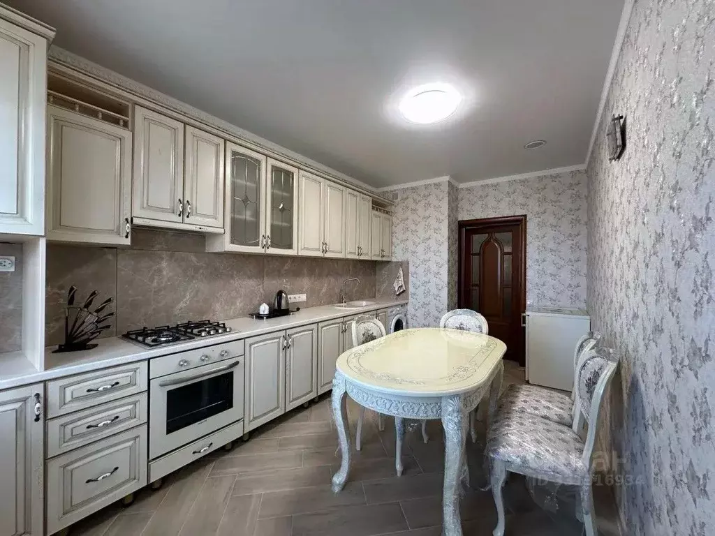 2-к кв. Крым, Феодосия ш. Симферопольское, 11к1 (66.3 м) - Фото 1