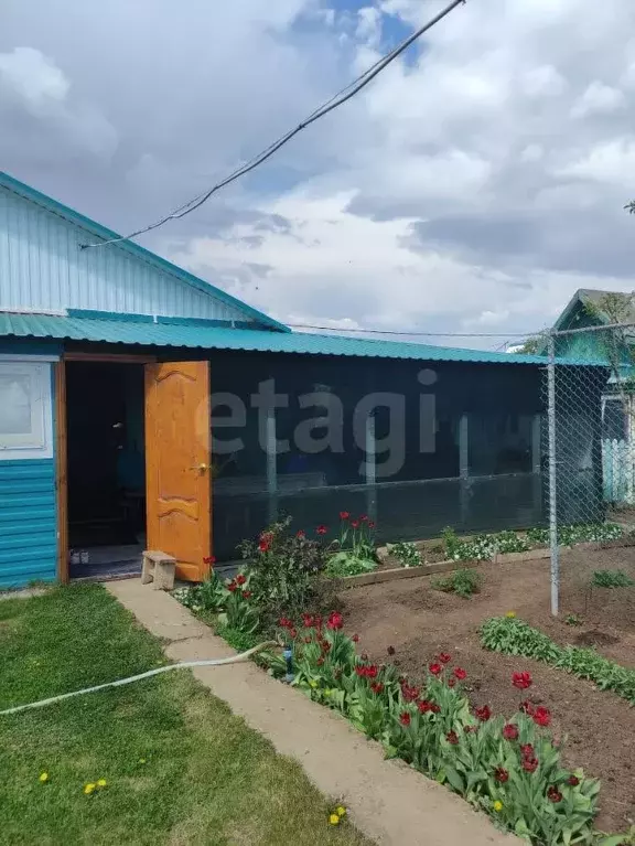 Участок в Саратовская область, Энгельсский район, Красноярское ... - Фото 0
