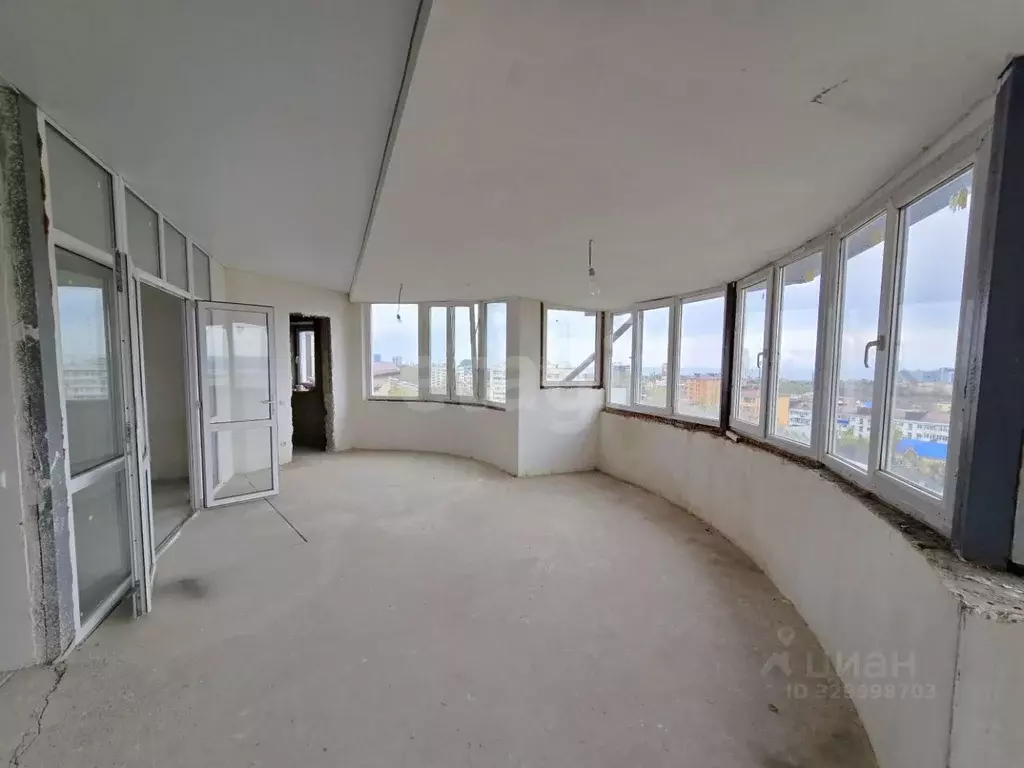 3-к кв. Краснодарский край, Анапа Крымская ул., 272 (130.0 м) - Фото 1