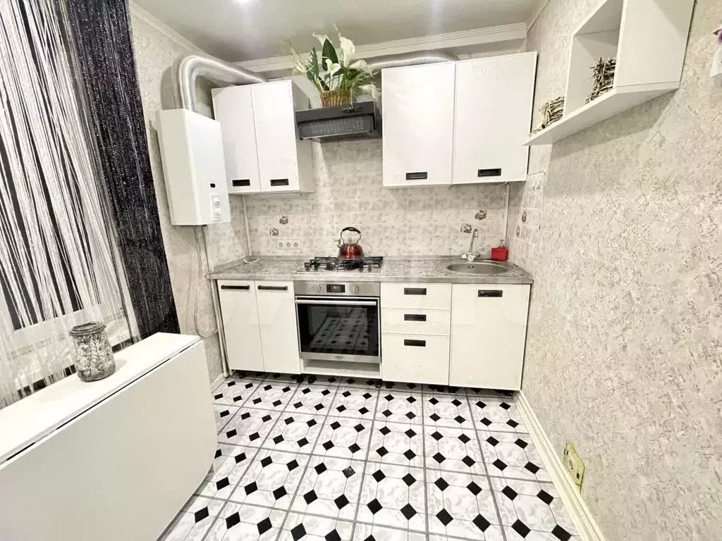 1-к. квартира, 30м, 5/5эт. - Фото 1