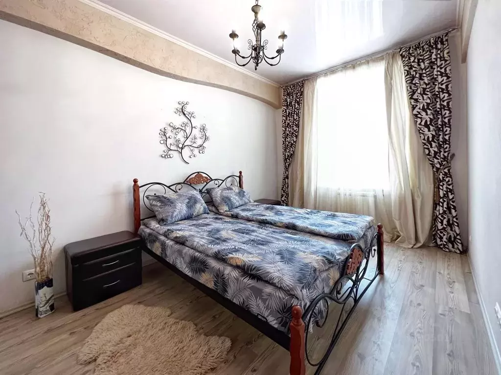 2-к кв. Свердловская область, Нижний Тагил ул. Победы, 24 (60.0 м) - Фото 0
