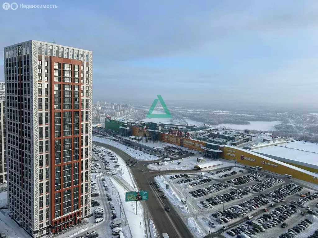 3-комнатная квартира: Уфа, улица Рудольфа Нуреева, 5 (64.3 м) - Фото 1