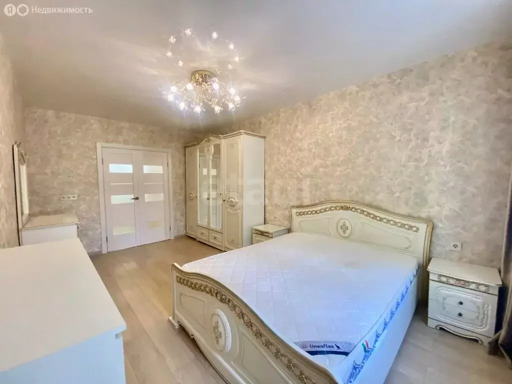 4-комнатная квартира: Симферополь, улица Героев Сталинграда, 23 (85 м) - Фото 1