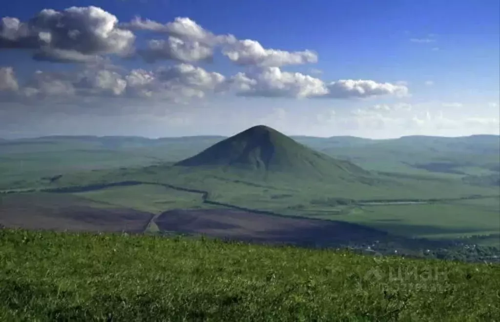 Участок в Ставропольский край, Предгорный муниципальный округ, с. ... - Фото 1
